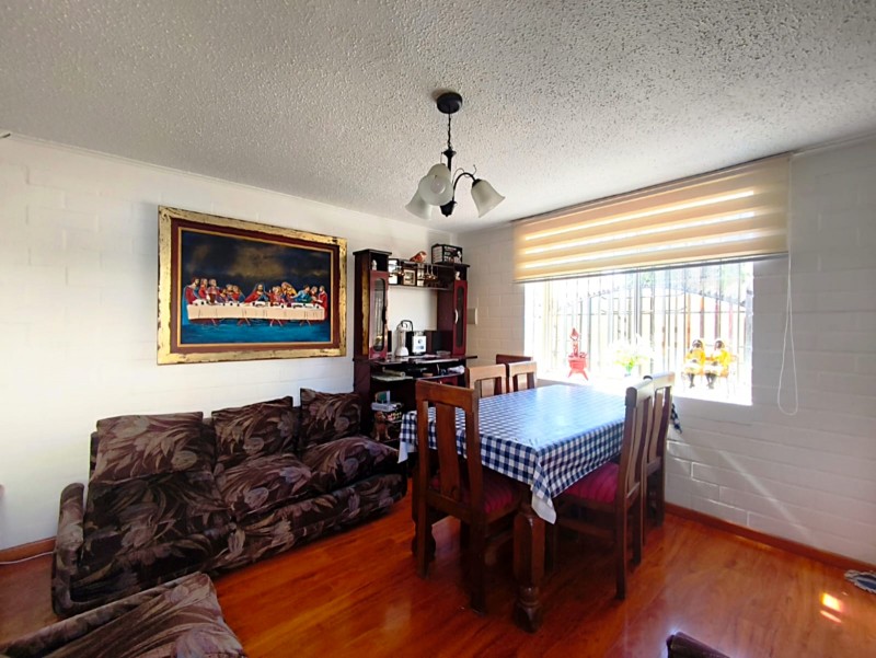 en Venta Casa Esquina | 2D 1B + Quincho | Altos de Zañartu