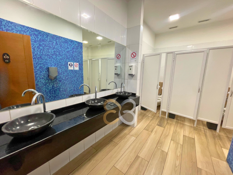 Propiedad Comercial, Avenida del Mar