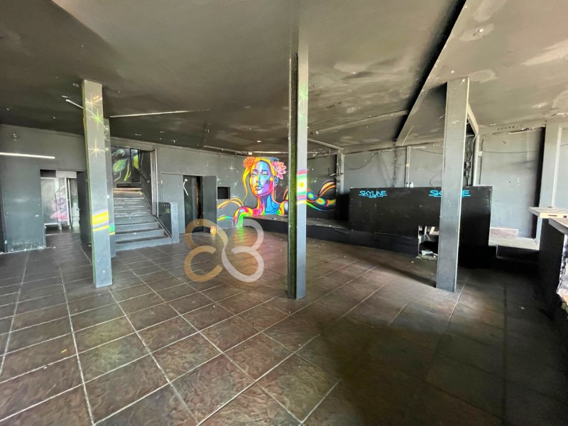 Local Comercial Avenida Costanera