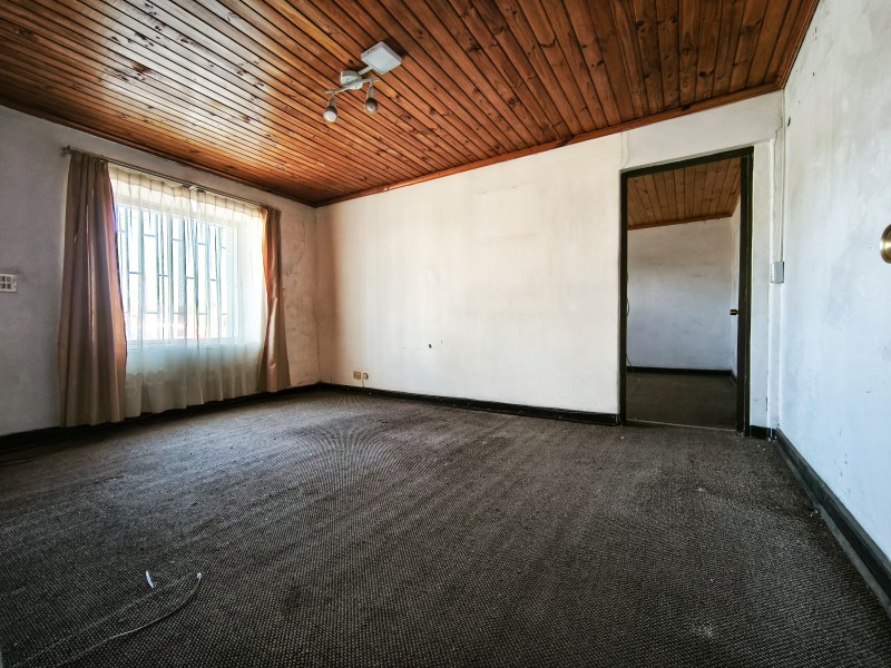 Se Vende Céntrica Casa en Linares
