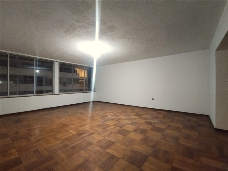 Se Vende Amplio Departamento Calle Ecuador Viña del Mar