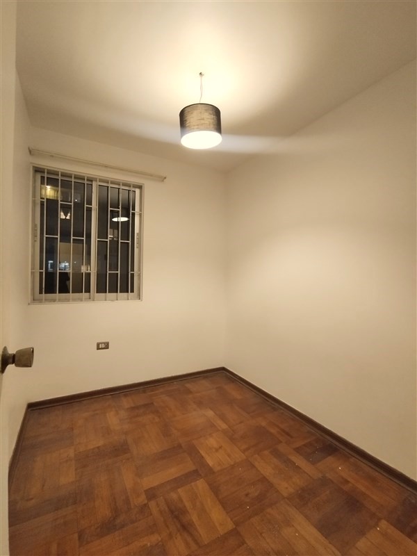 Se Vende Amplio Departamento Calle Ecuador Viña del Mar