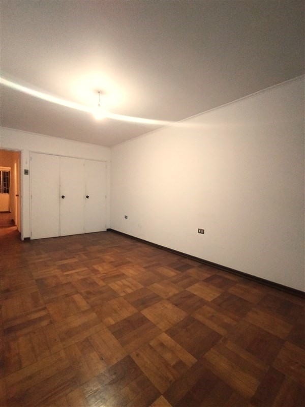 Se Vende Amplio Departamento Calle Ecuador Viña del Mar