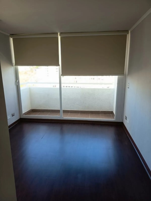 Se Arrienda Amplio Departamento Sector Gregorio Marañon Viña