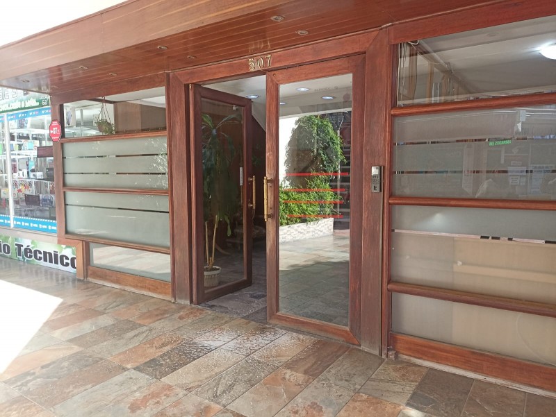 Se Vende Amplio Piso Comercial 239 M2 Viña del Mar
