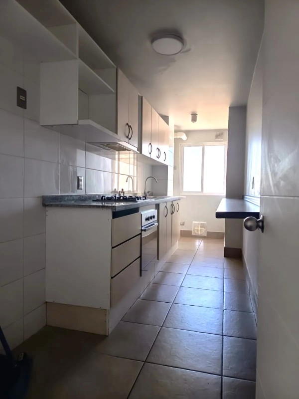 Se Arrienda Amplio Departamento Sector Gregorio Marañon Viña