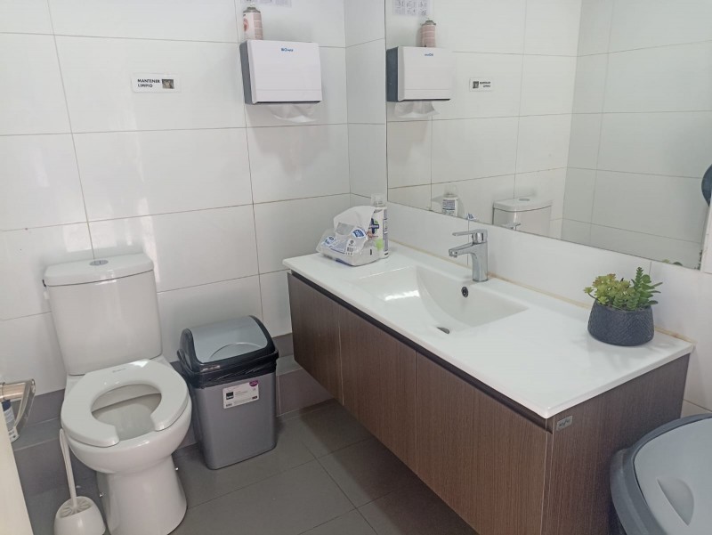 Se Vende Amplio Piso Comercial 239 M2 Viña del Mar