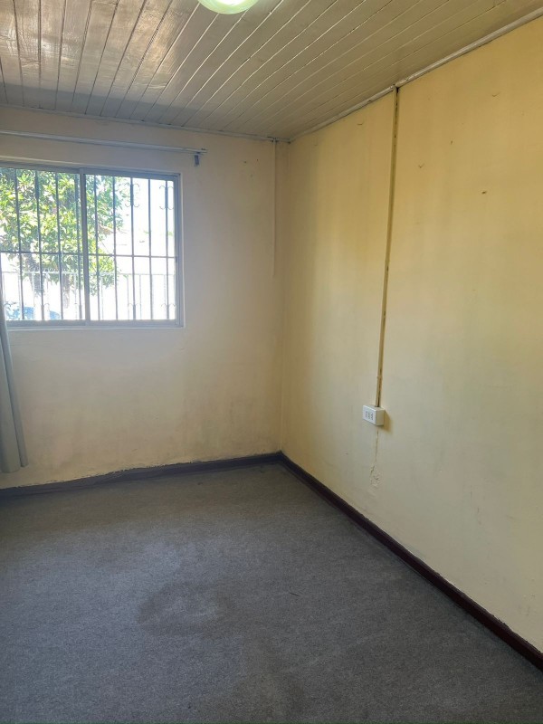 en Venta Amplia Casa en Villa Independencia
