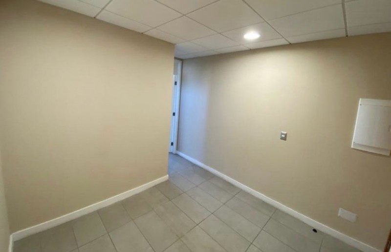 Oficina N Venta en Edificio Central 2 Sur