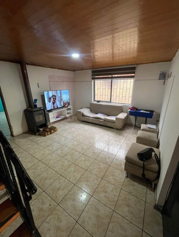 Se Vende Amplia Casa en Sector Independencia