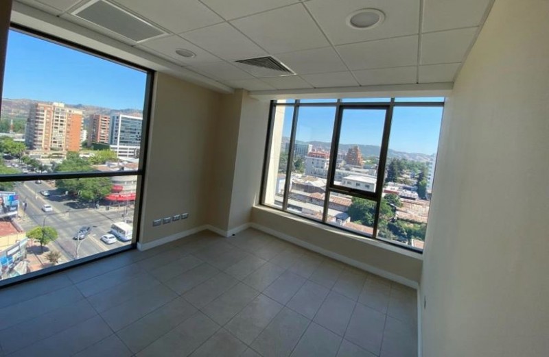 Oficina N Venta en Edificio Central 2 Sur
