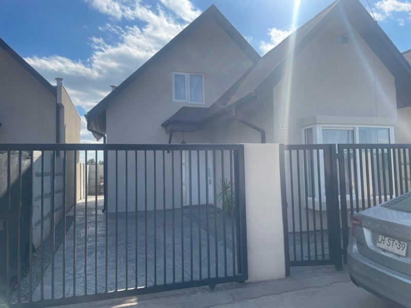 Fotografía de en Arriendo Moderna Casa Amoblada en Hacienda el Maule