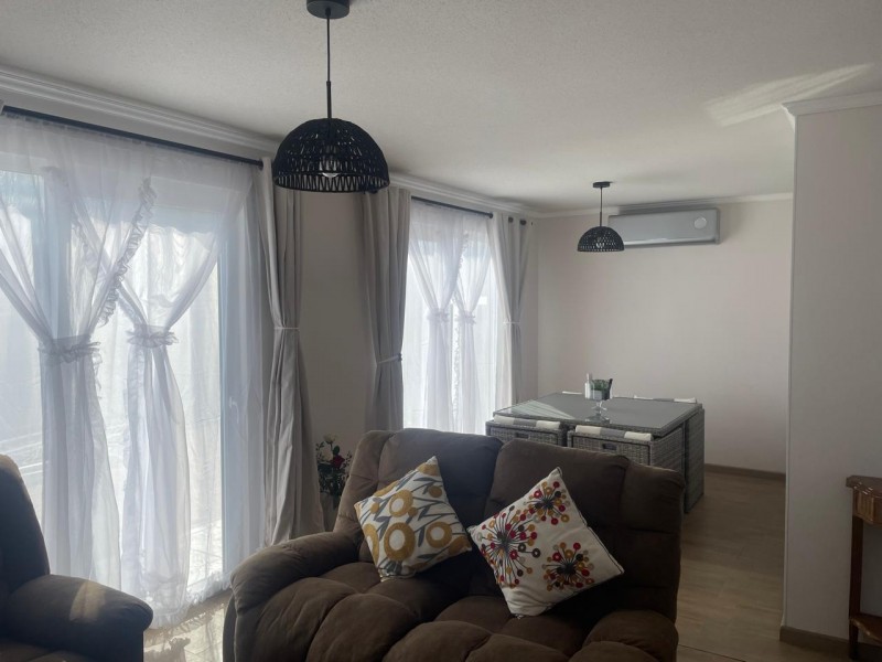 en Arriendo Moderna Casa Amoblada en Hacienda el Maule
