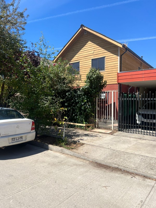 Fotografía de 🏡 Casa – Sector Bicentenario (Amplia y Renovada)