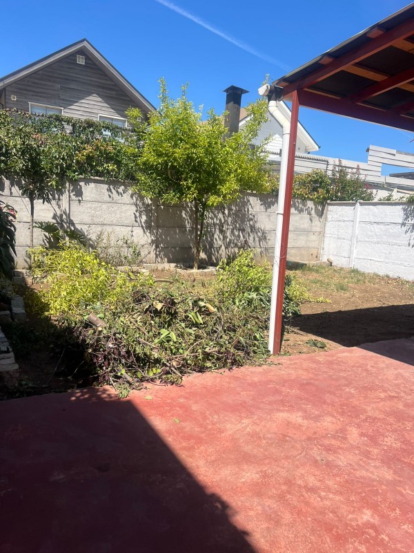 🏡 Casa – Sector Bicentenario (Amplia y Renovada)