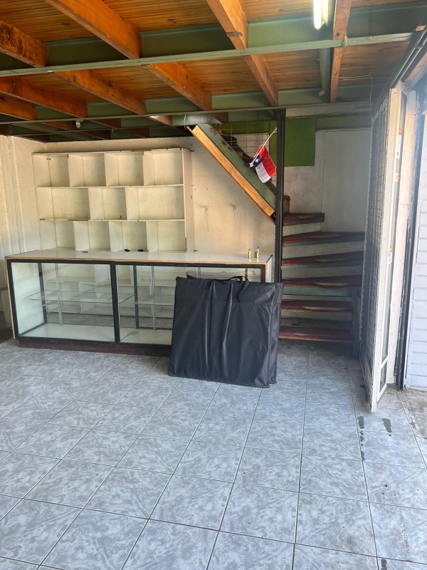 Se Arrienda Local Comercial