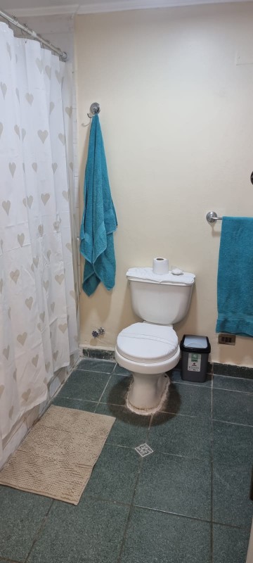 Se Vende Amplia Casa en Villa Magisterio