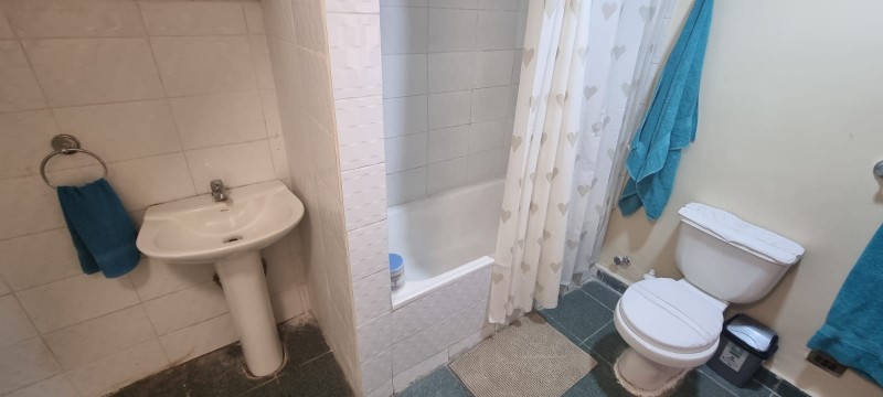 Se Vende Amplia Casa en Villa Magisterio