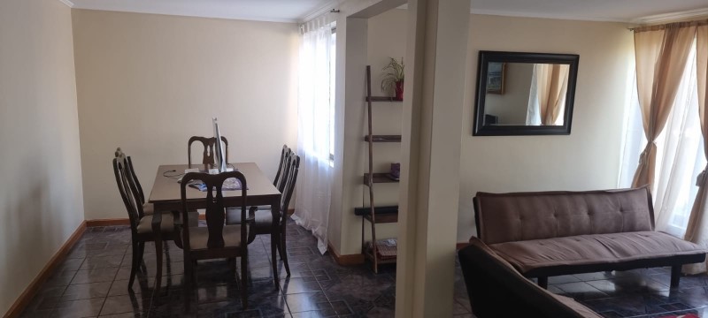 Se Vende Amplia Casa en Villa Magisterio