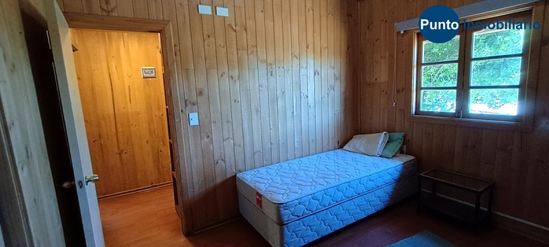 Parcela Con Cabaña + Caballerizas
