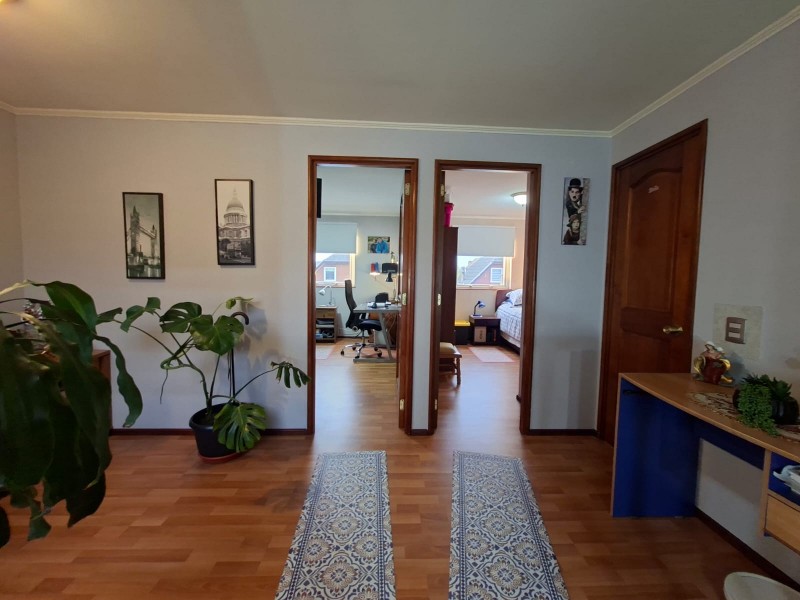 Amplia y Acogedora Casa de 2 Niveles en Bosques de San Pedro