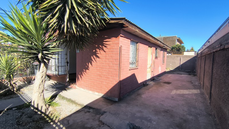Arriendo Casa Puente Alto, 2 Dormitorios, Con Estacionamient