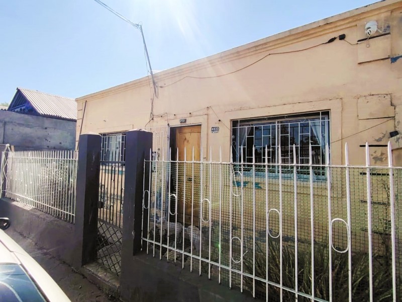 Casa Antigua Con Amplio Terreno, la Palmilla, Conchalí.