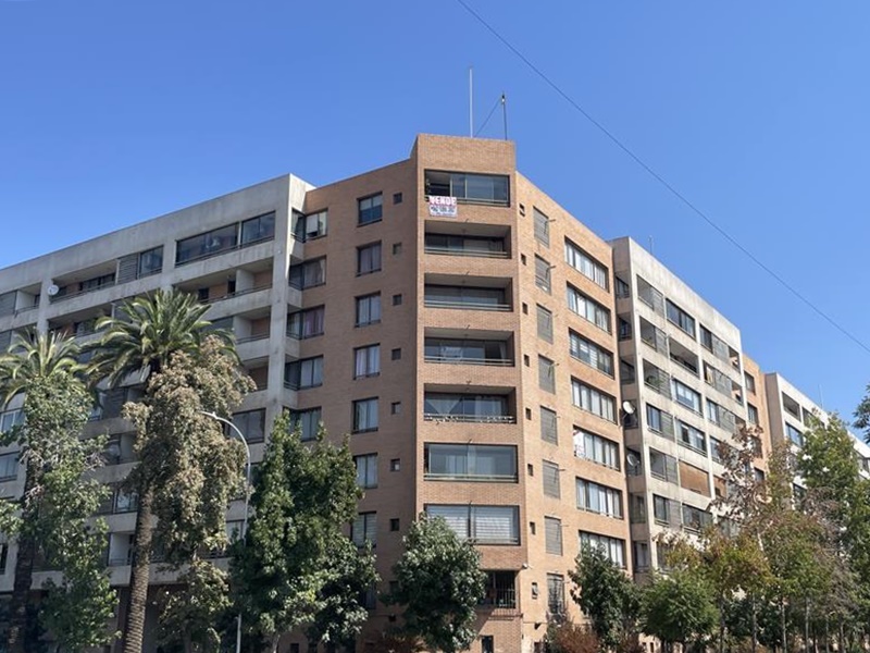 Vista Despejada Nor Oriente Piso 9/dos Estacionamientos