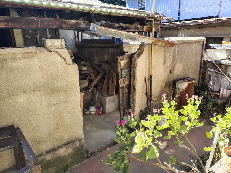 Amplio Terreno Con Casas, Cerro San Roque