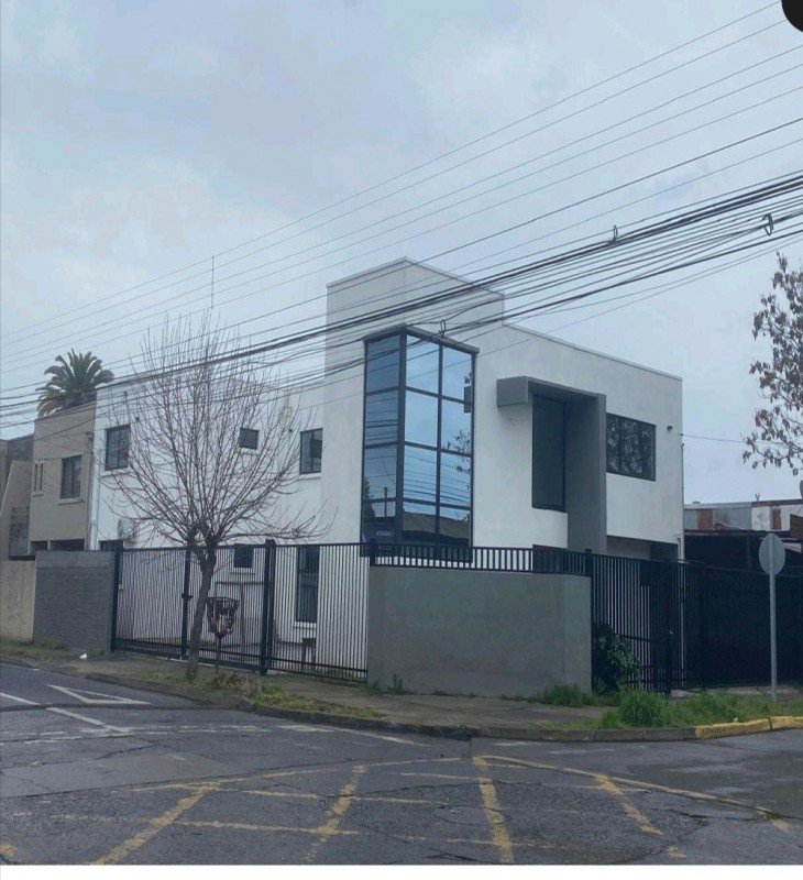 Arriendo Centro Médico, Oficinas