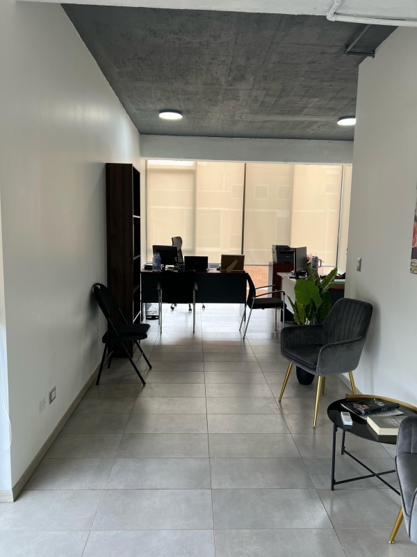 Se Arrienda, Edificio Puerto Mayor, los Ángeles