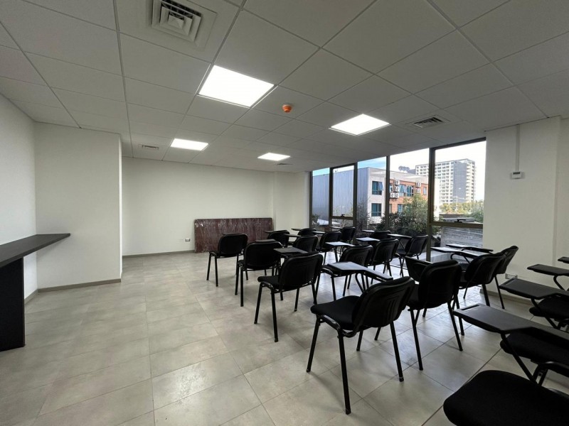 Se Arrienda, Edificio Puerto Mayor, los Ángeles