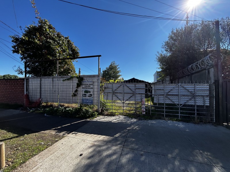 Se Arrienda Sitio Central – Ideal Taller Mecánico