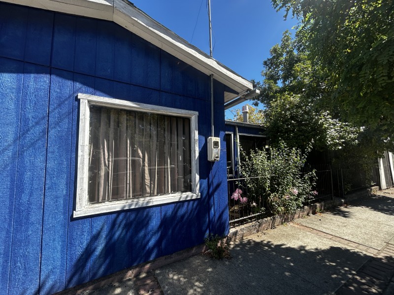 Se Arrienda Casa Frente Plaza de Armas, Huepil