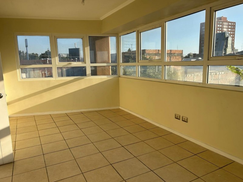 Arrienda Amplia Oficina en Edificio Céntrico los Angeles