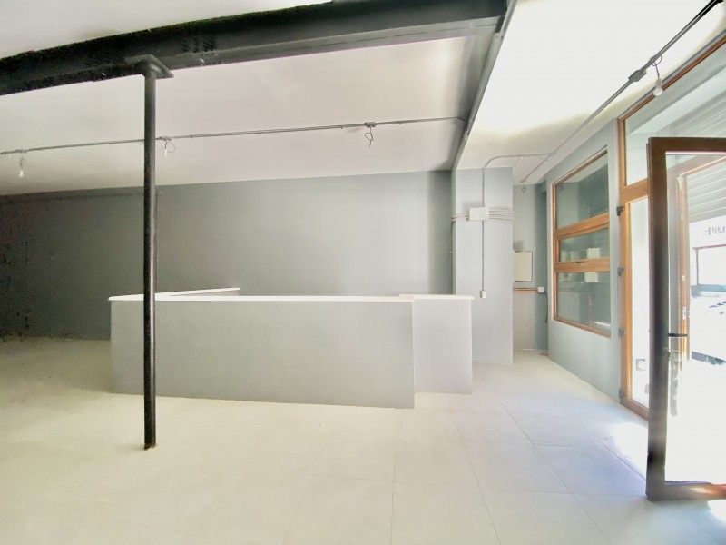 Se Arriendan 2 Locales Comerciales U Oficina Grande