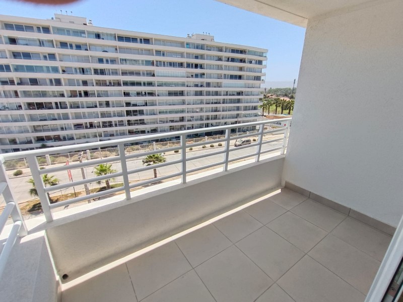 Se Arrienda Amplio Departamento 3D | 2B