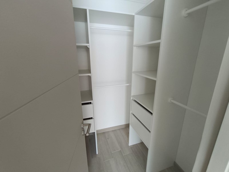 Se Arrienda Amplio Departamento 3D | 2B