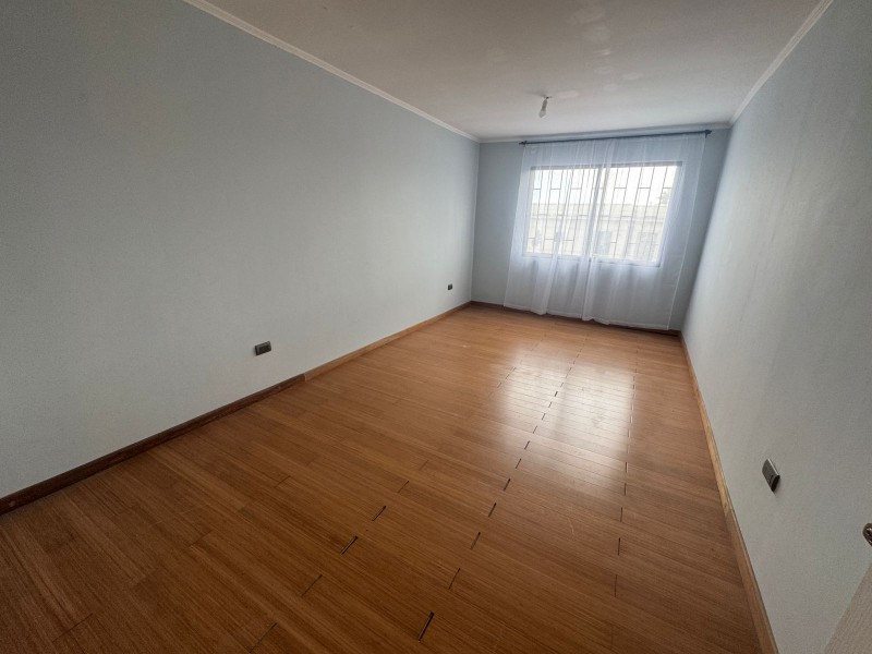 Propiedad Comercial en Arriendo, Totalmente Remodelada !