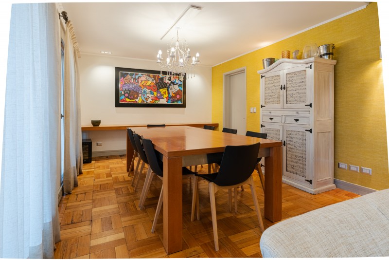 Casa en Venta Con Gran Ubicación en Vitacura