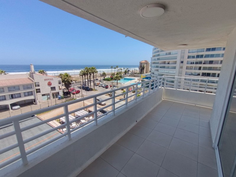 Se Arrienda Amplio Departamento 3D | 2B