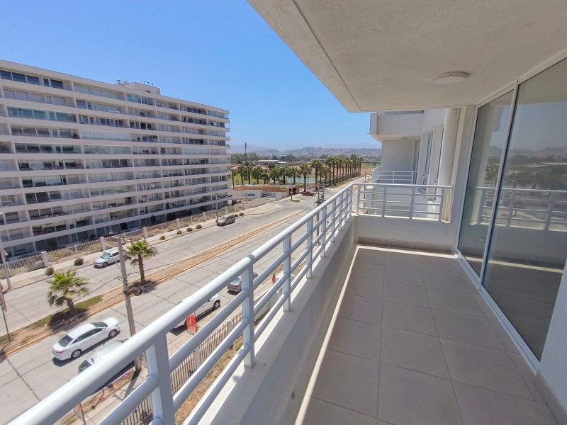 Se Arrienda Amplio Departamento 3D | 2B