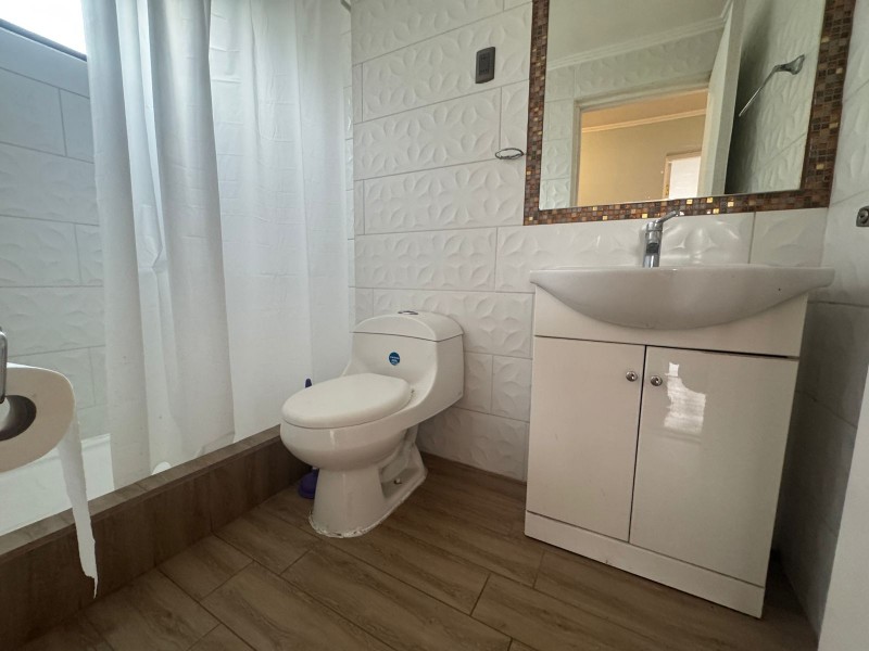 Propiedad Comercial en Arriendo, Totalmente Remodelada !