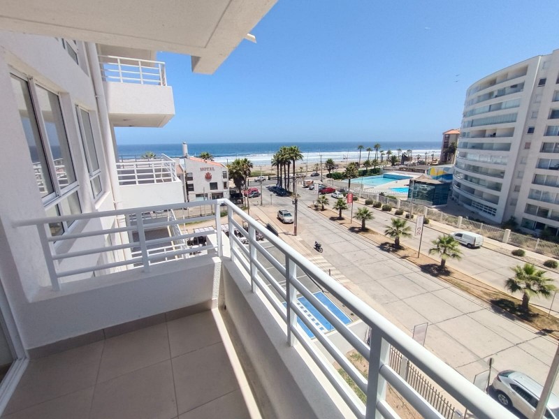 Se Arrienda Amplio Departamento 3D | 2B