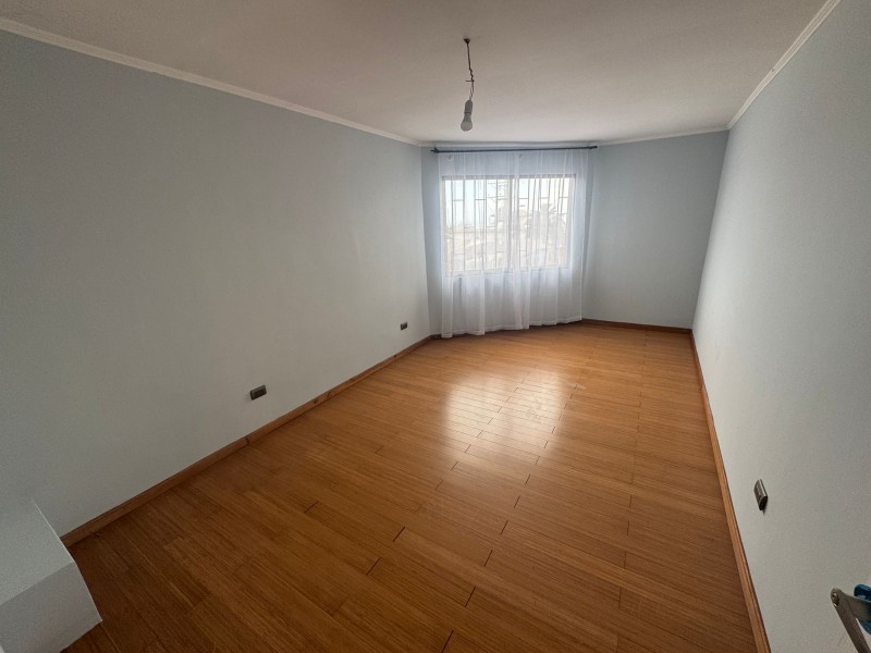 Propiedad Comercial en Arriendo, Totalmente Remodelada !