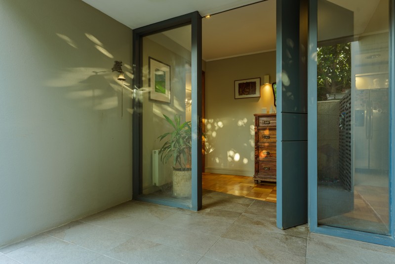 Casa en Venta Con Gran Ubicación en Vitacura