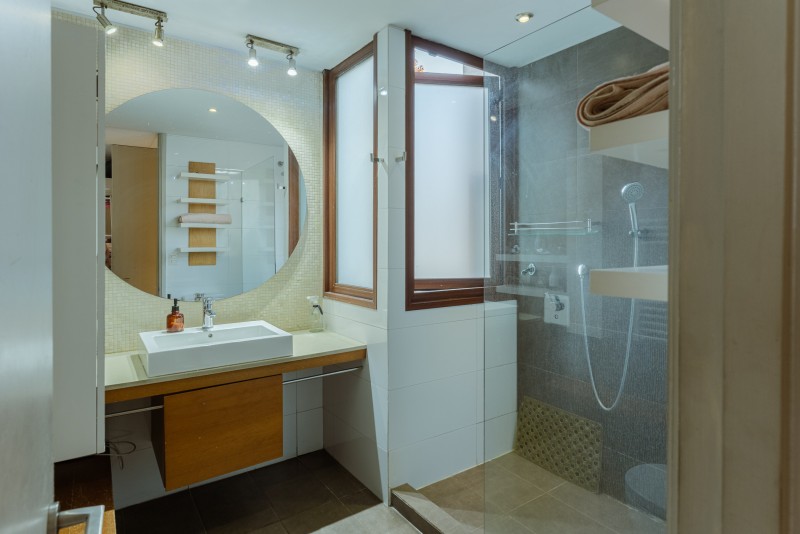 Casa en Venta Con Gran Ubicación en Vitacura
