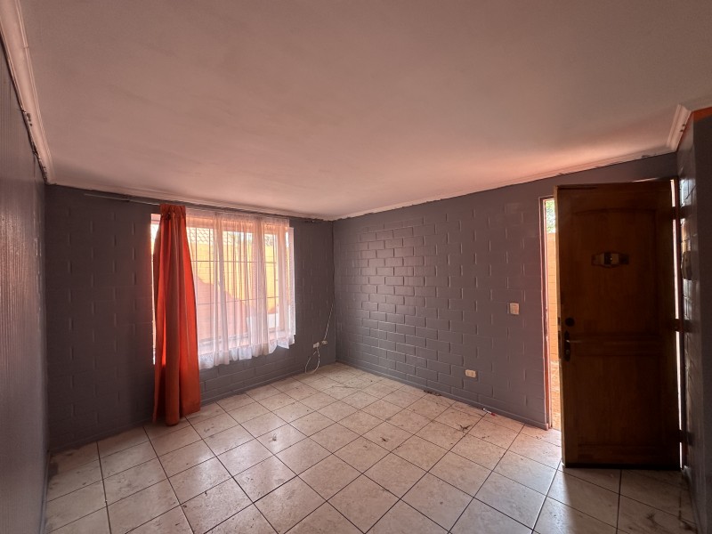 Casa de Esquina Con Ubicación Privilegiada !!!