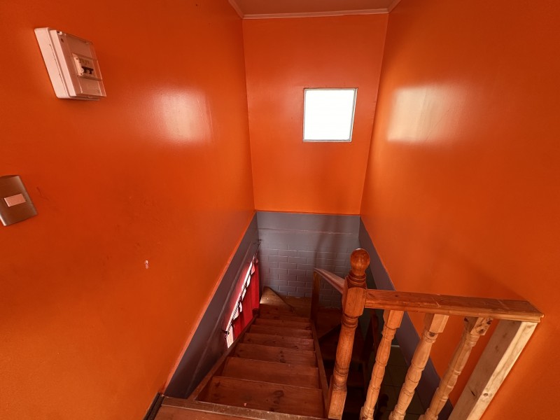 Casa de Esquina Con Ubicación Privilegiada !!!