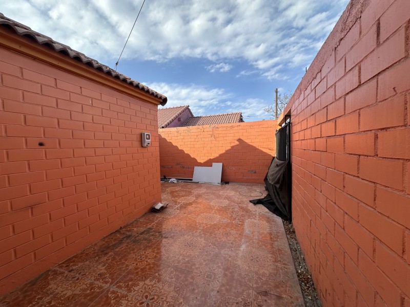Casa de Esquina Con Ubicación Privilegiada !!!